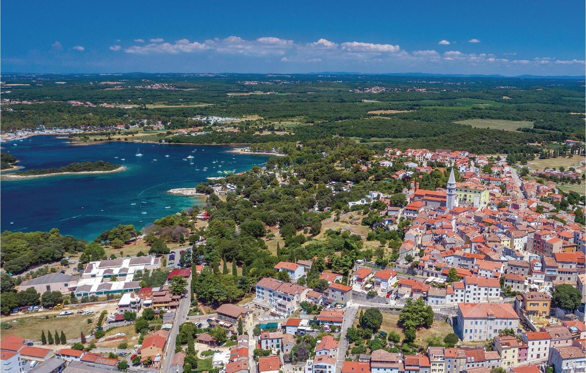 Pet Friendly Apartment In Vrsar With Wifi Esterno foto